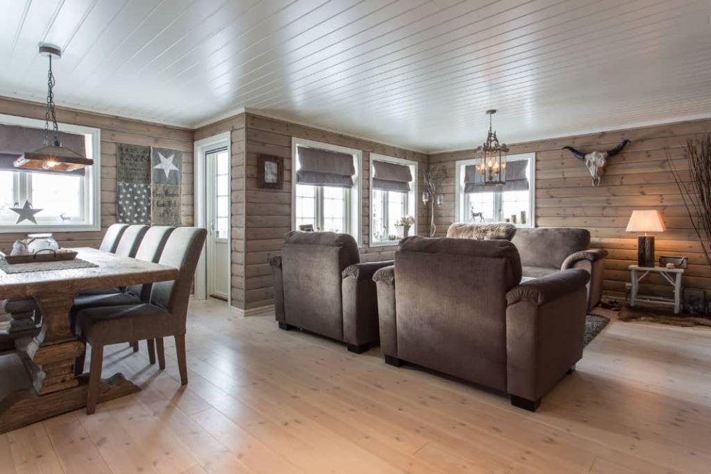 Furutangen 75 stue spisebord