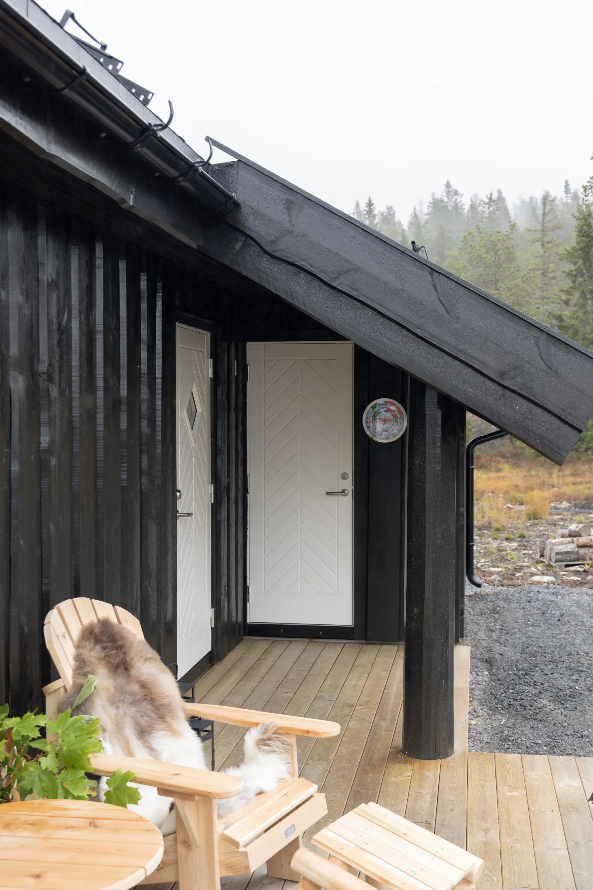 Furutangen 85 inngangsdør